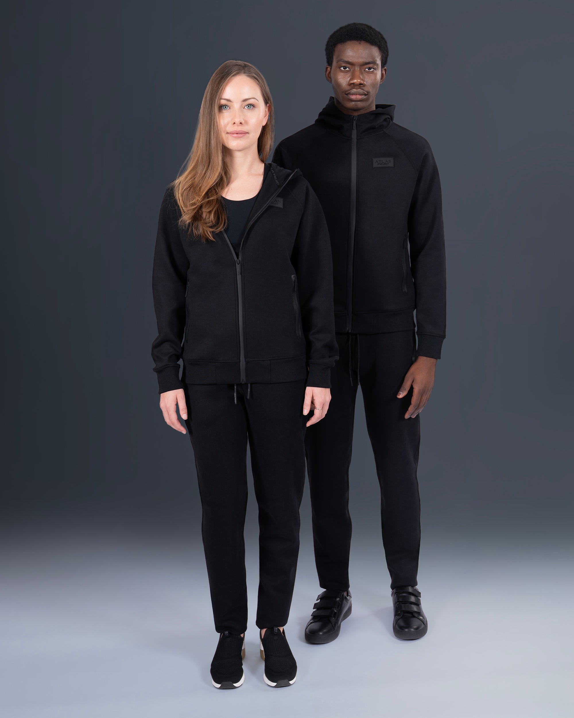 PERFORMANCE ZIP CARDIGAN