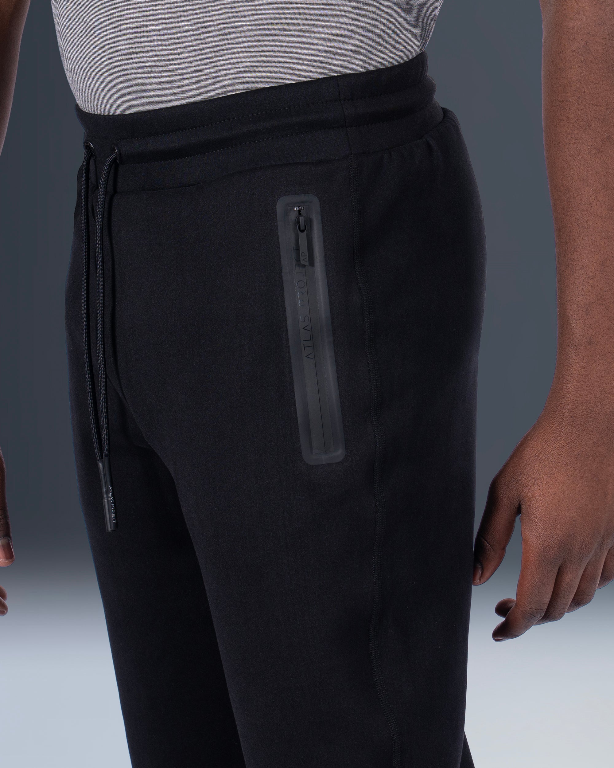 SLIM PERFORMANCE JOGGERS