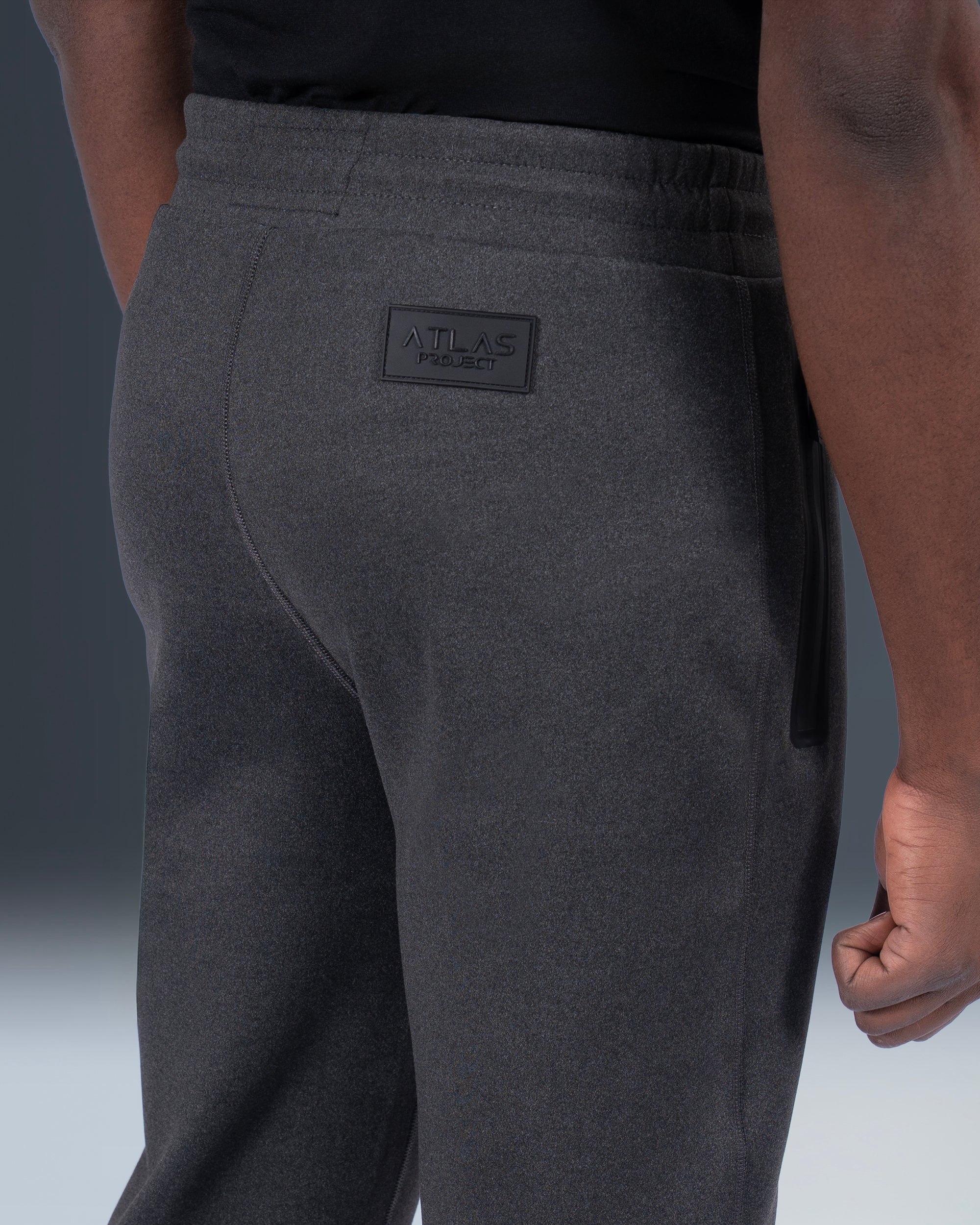 SLIM PERFORMANCE JOGGERS