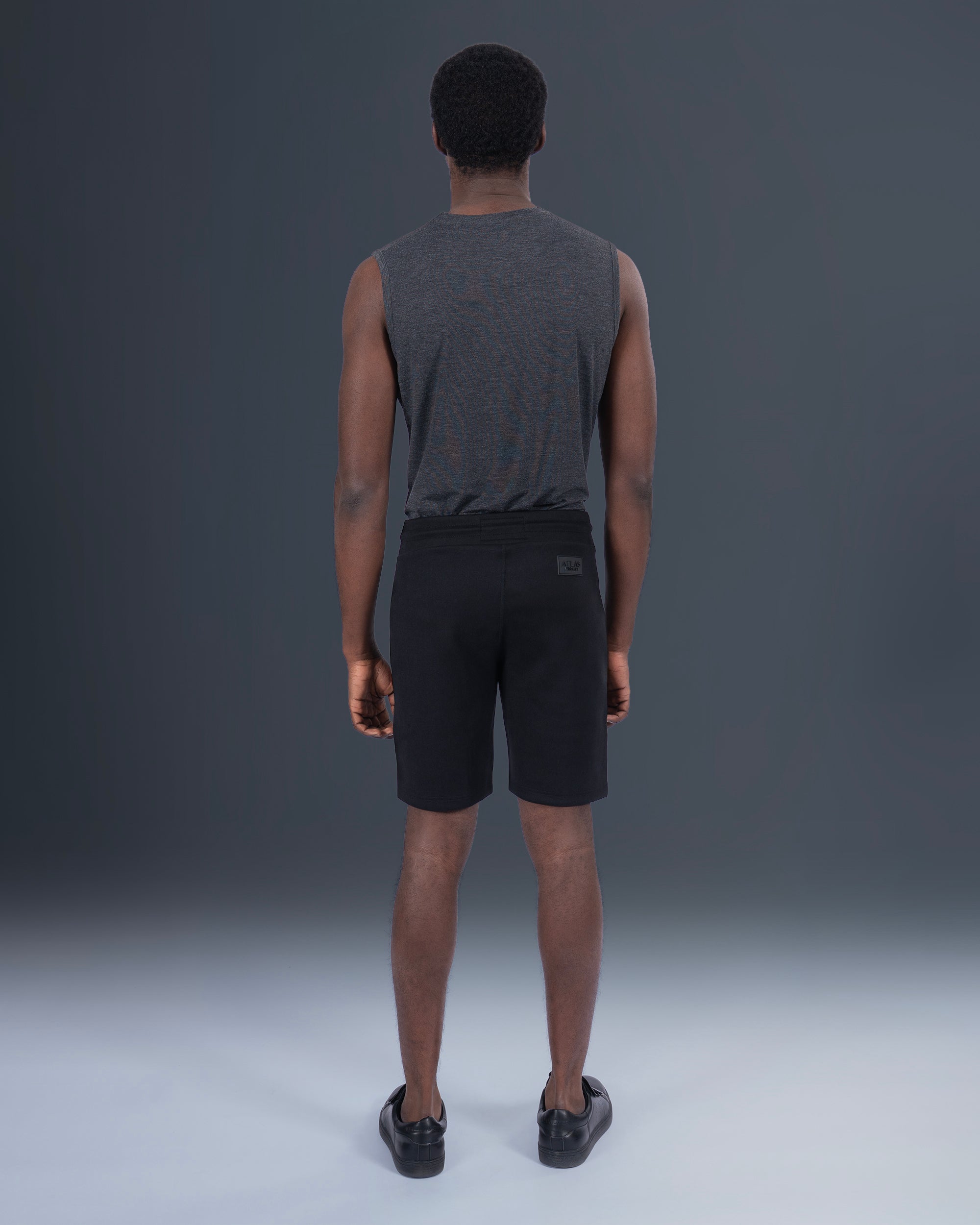 SLIM PERFORMANCE SWEAT SHORTS