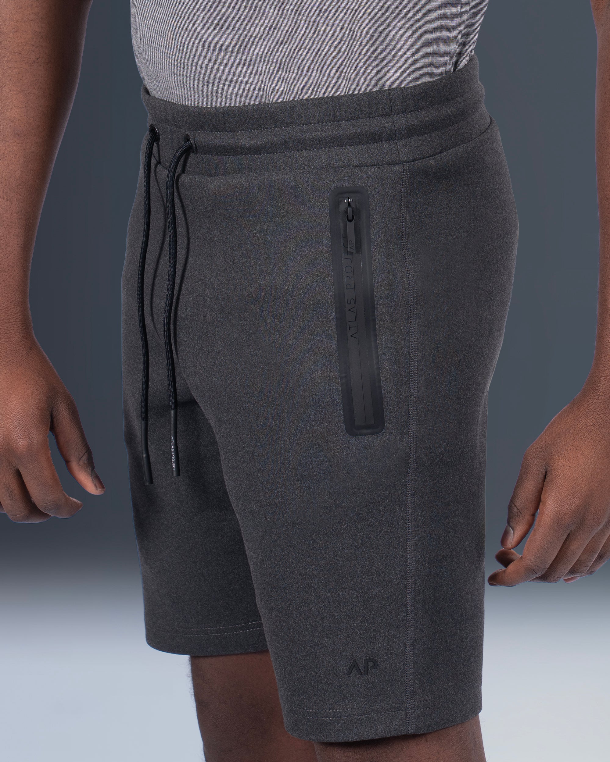 SLIM PERFORMANCE SWEAT SHORTS