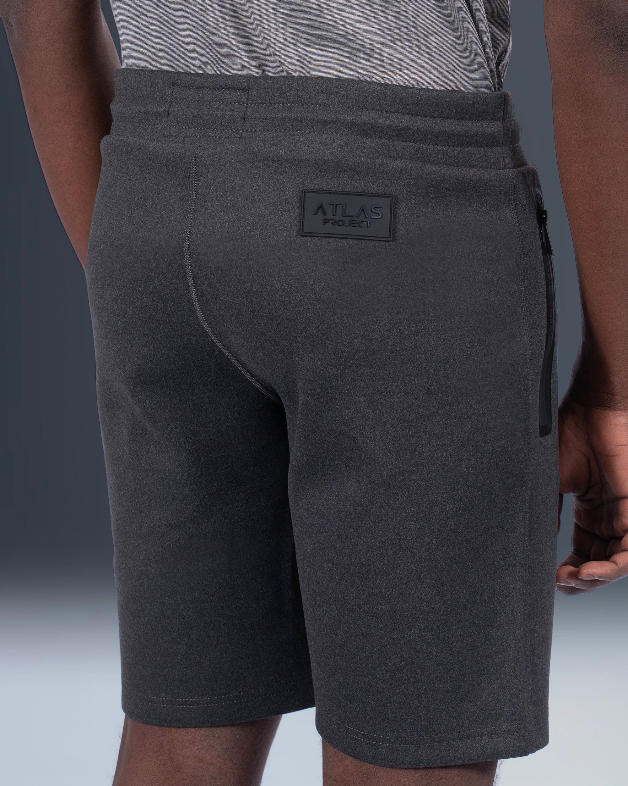 SLIM PERFORMANCE SWEAT SHORTS