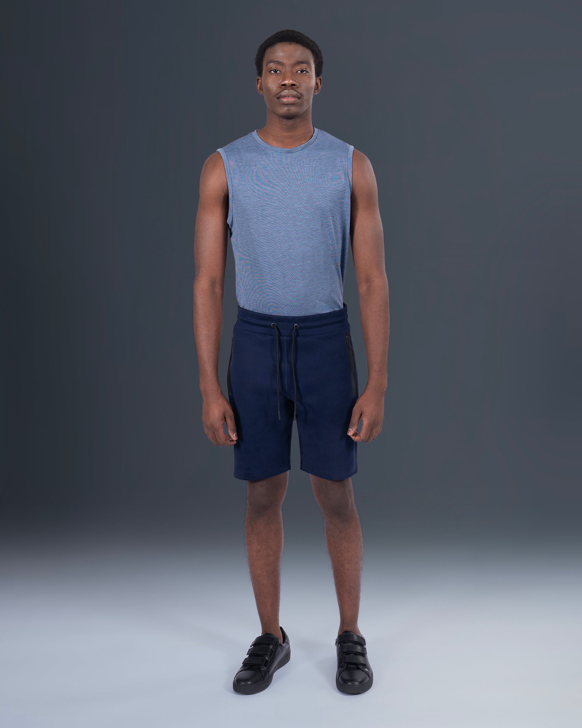 SLIM PERFORMANCE SWEAT SHORTS