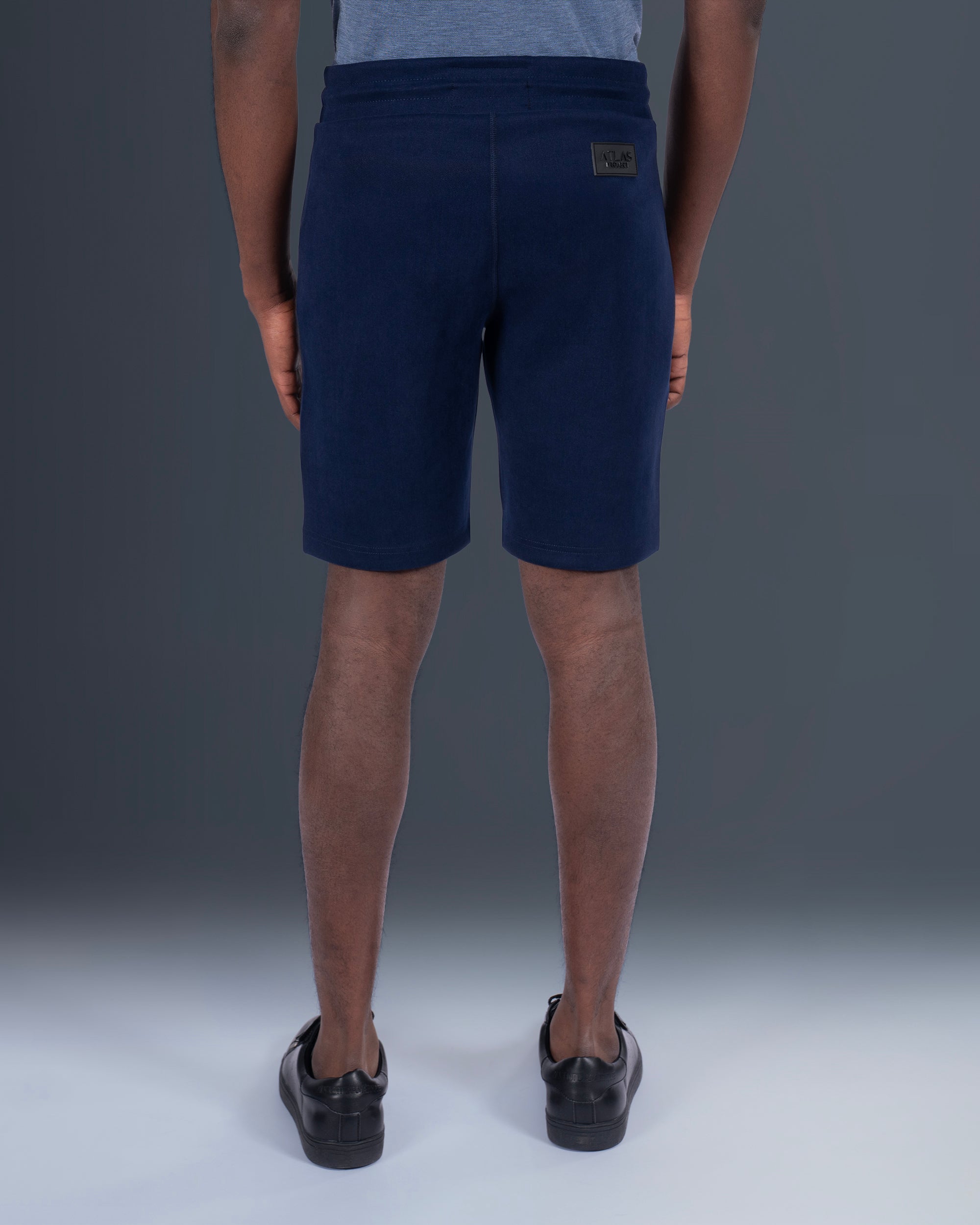 SLIM PERFORMANCE SWEAT SHORTS
